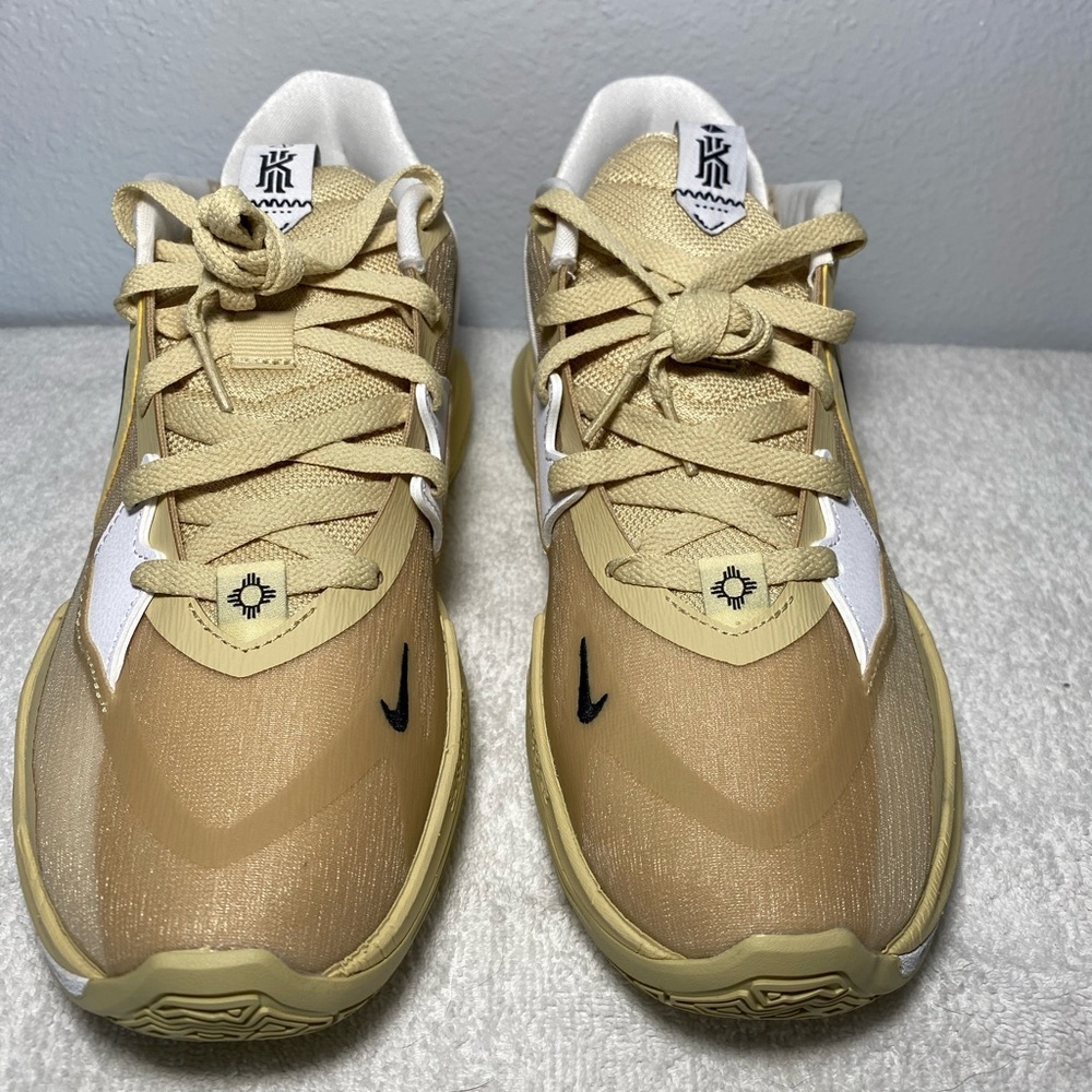 Kyrie Low 5 TB Promo Gold/Black by Nike - Picture 3 of 8